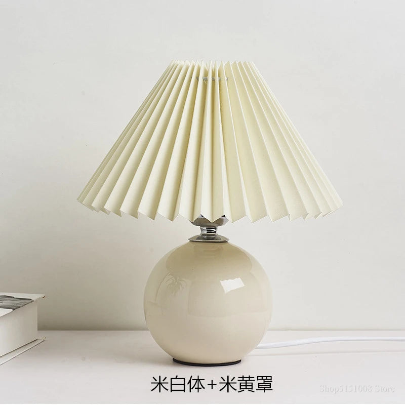 Japanese-style ceramic table lamps for living room Pleated skirt lampshade Warm bedroom lights bedside lamp home deco lighting