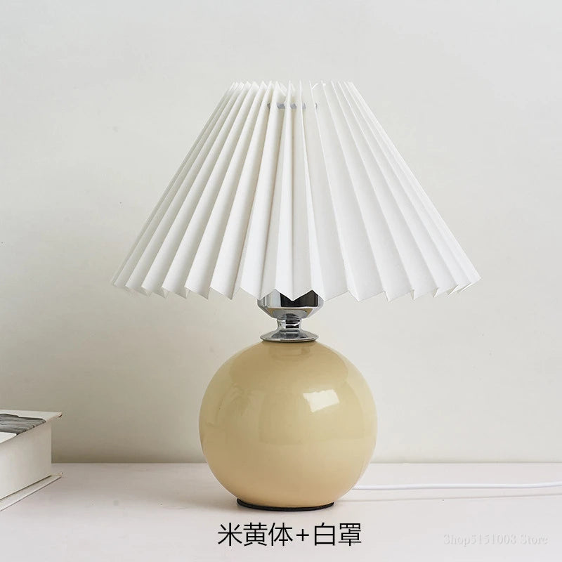 Japanese-style ceramic table lamps for living room Pleated skirt lampshade Warm bedroom lights bedside lamp home deco lighting
