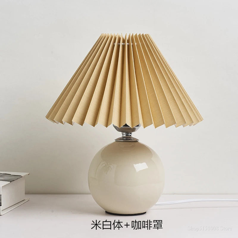 Japanese-style ceramic table lamps for living room Pleated skirt lampshade Warm bedroom lights bedside lamp home deco lighting