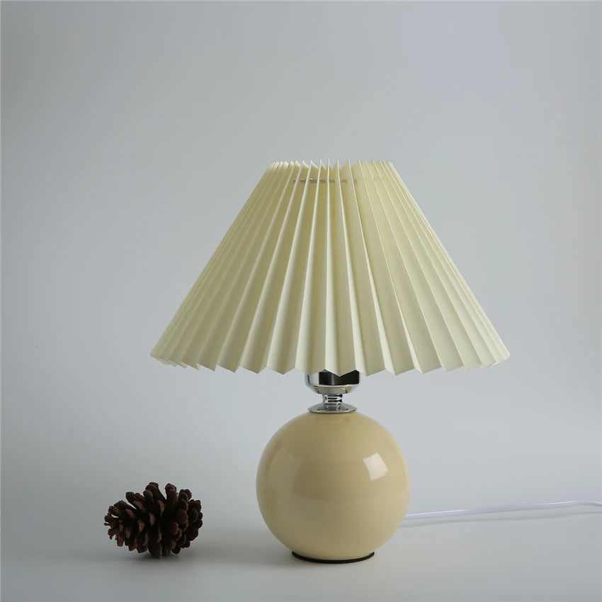 Japanese-style ceramic table lamps for living room Pleated skirt lampshade Warm bedroom lights bedside lamp home deco lighting