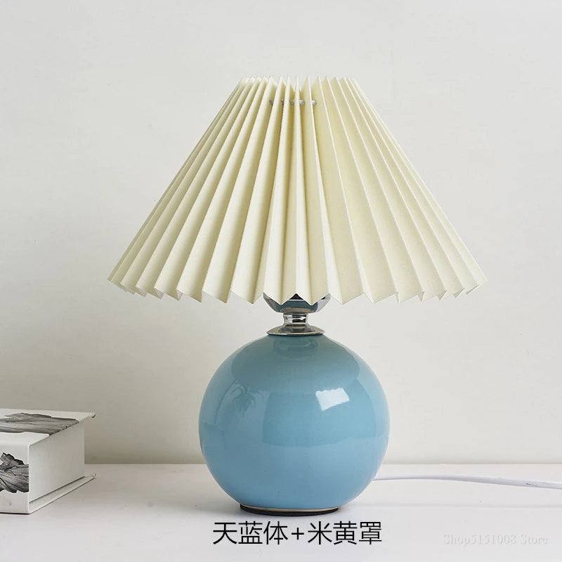 Japanese-style ceramic table lamps for living room Pleated skirt lampshade Warm bedroom lights bedside lamp home deco lighting