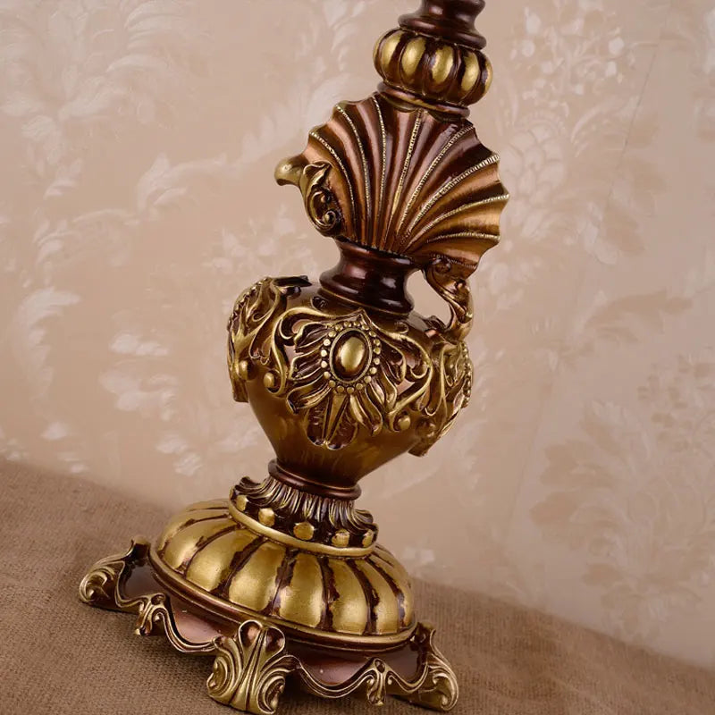 European Style Table Lamp Bedroom Bedside Lamp Creative Luxury Home American Style Retro Celebration Desk Lamp Modern Night Lamp