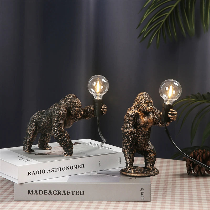 Nordic King Kong Table Lamps Modern Living Room Decor Resin Table Lamp Office Desk Light USB Customizable Resinous Animal Lamps