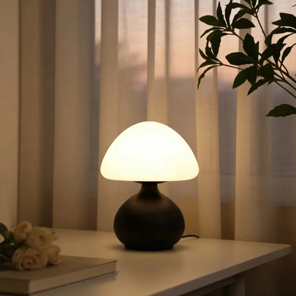 Modern minimalist mushroom table lamp with three color switching and infinite dimming for home decoration atmosphere table lamp