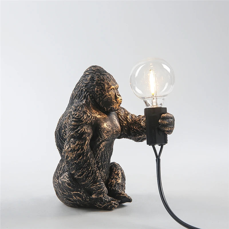 Nordic King Kong Table Lamps Modern Living Room Decor Resin Table Lamp Office Desk Light USB Customizable Resinous Animal Lamps