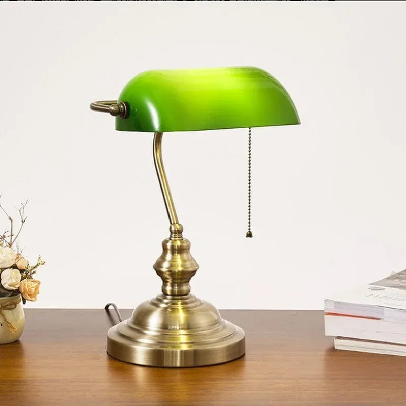 American Retro Table Lamp Classical Vintage Banker Desk Lamp Bedroom Reading Bedside Lamp Office Green Glass Lampshade Bed Lamp